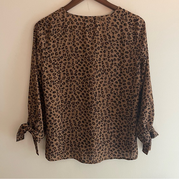 💐 2 for $20!! 💐 CeCe Animal Print Blouse - Picture 6 of 7